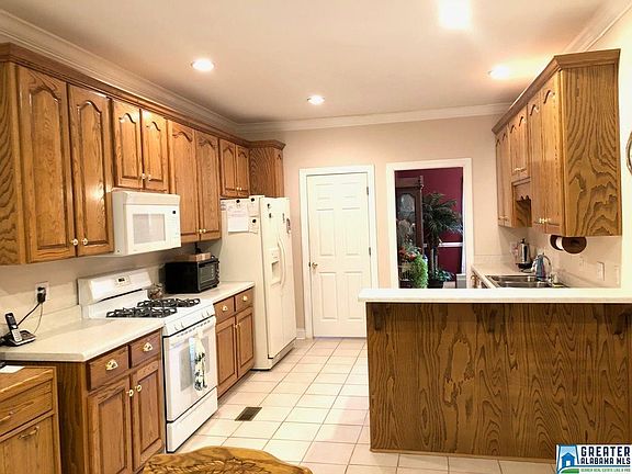 2nd image of 561 Northwood Dr