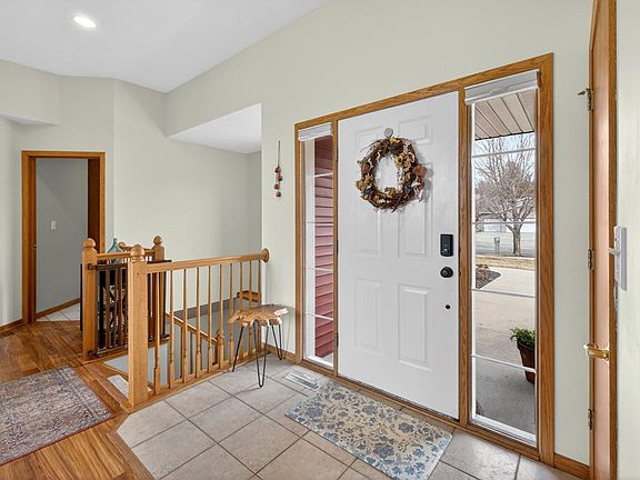 3rd image of 4414 6th St NW