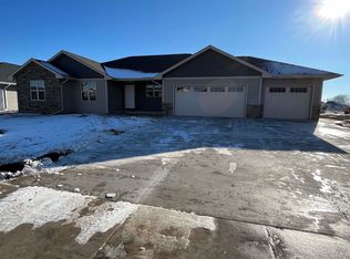 4563 Paul Ln, Green Bay, WI 54313