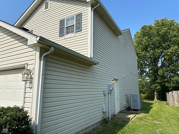 3rd image of 1218 Tealpoint Cir