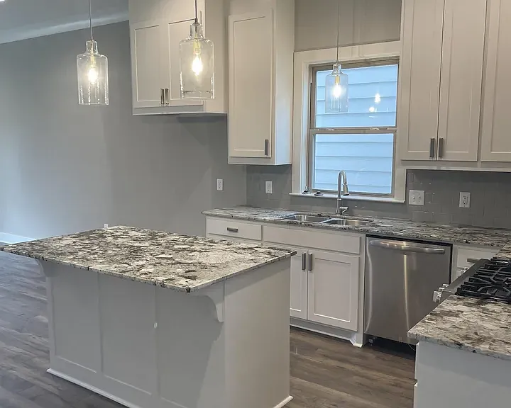15614 Fieldside Ave — Photo 2