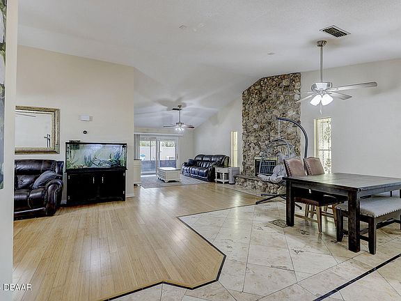 5th image of 52 Woodlands Blvd
