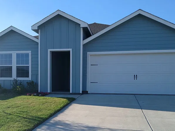 308 Whispering Pine Dr, Royse City, TX 75189