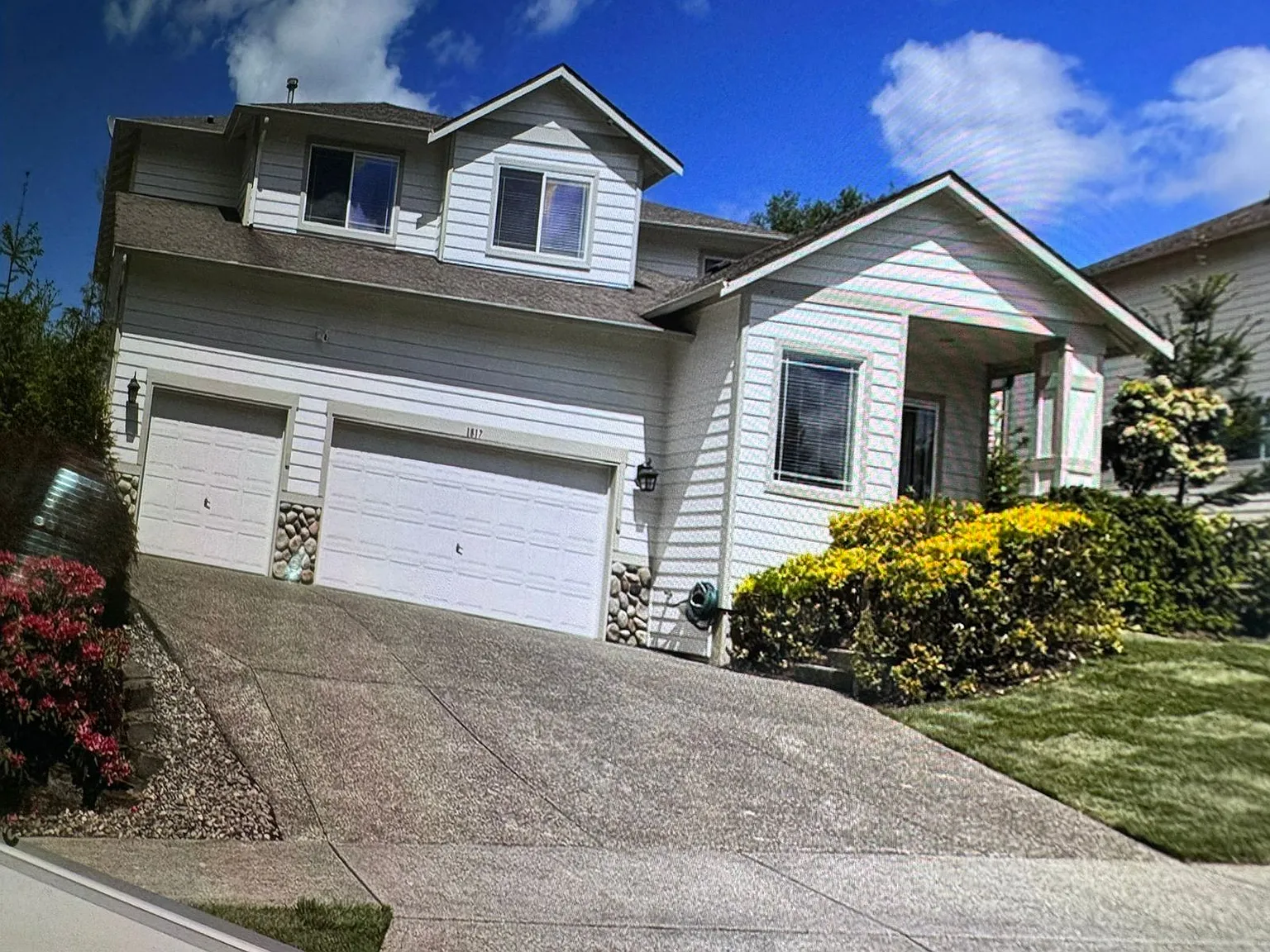 5 bed, 2804 sqft, $3,980 — Photo 2