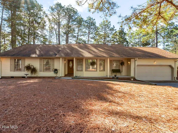 122 Cambridge Lane, West End, NC 27376