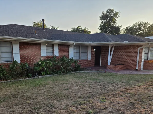1917 E 11th St, Ada, OK 74820