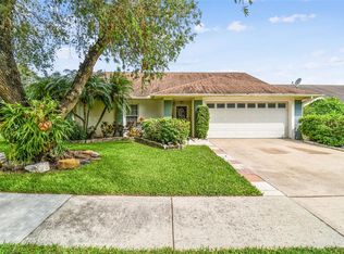 1913 Firethorn Ct, Brandon, FL 33511