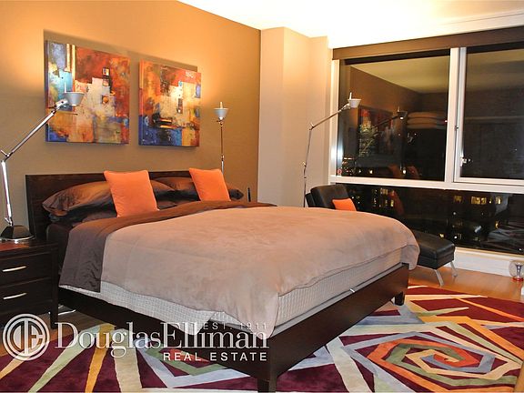 3rd image of 200 Chambers St APT 25C