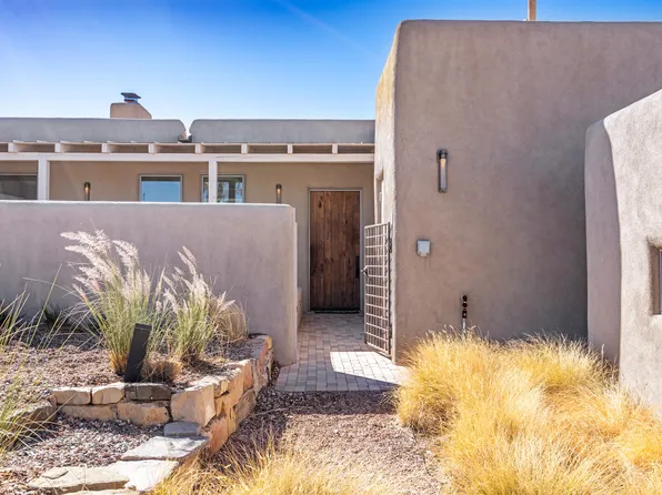 16 The Hl, Lamy, NM 87540