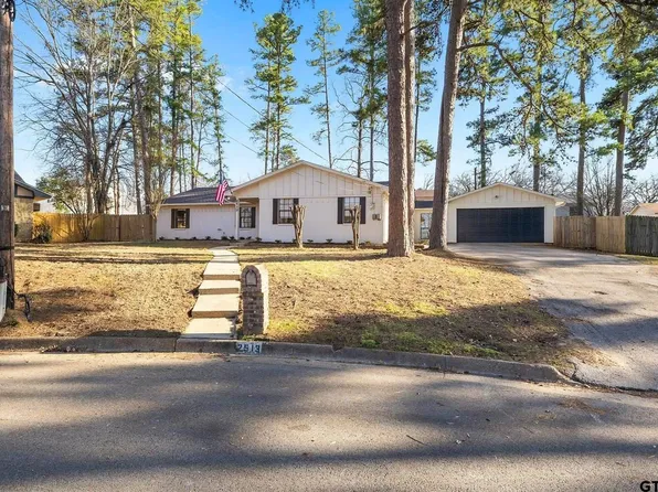 2513 Memory Ln, Tyler, TX 75701