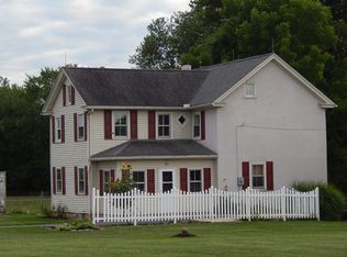 2802 W Philadelphia Ave #A, Oley, PA 19547