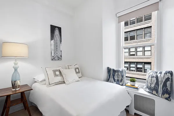 Sold by Compass | media 2