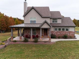 17600 N Route U, Centralia, MO 65240