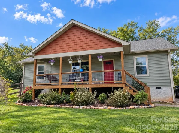 311 Herron Point Ln, Weaverville, NC 28787