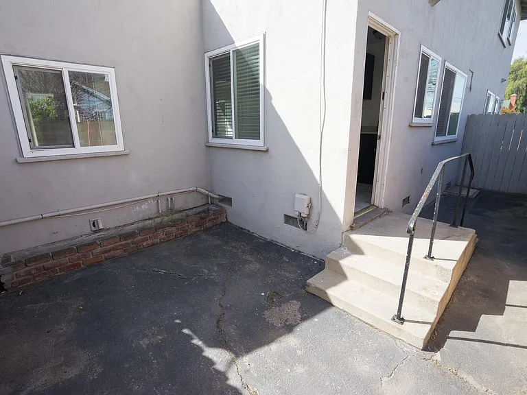 5614 Auckland Ave #5616 — Photo 12