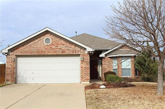1st image of 5000 Lake Valley Ct