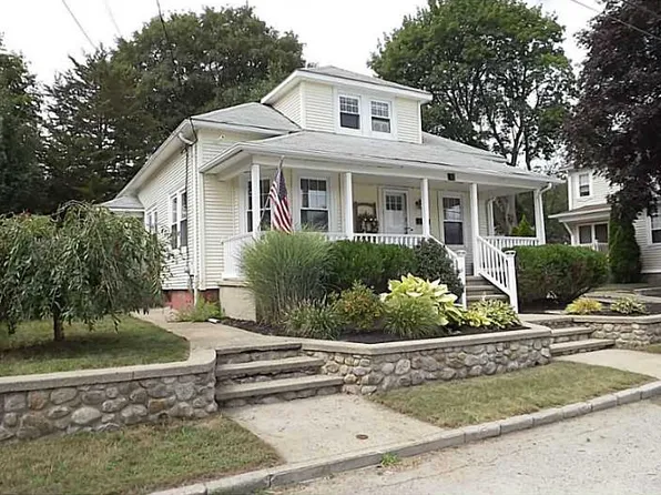 16 Standard Ave, West Warwick, RI 02893