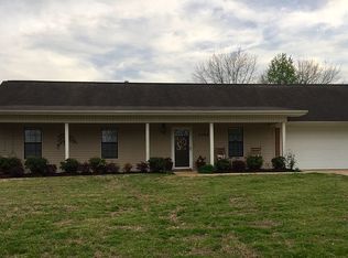 2395 Crabapple Dr, Tupelo, MS 38801