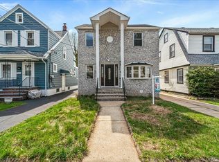 90-34 205th Street, Hollis, NY 11423