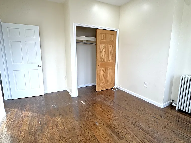 32-21 97th St #2L — Photo 6