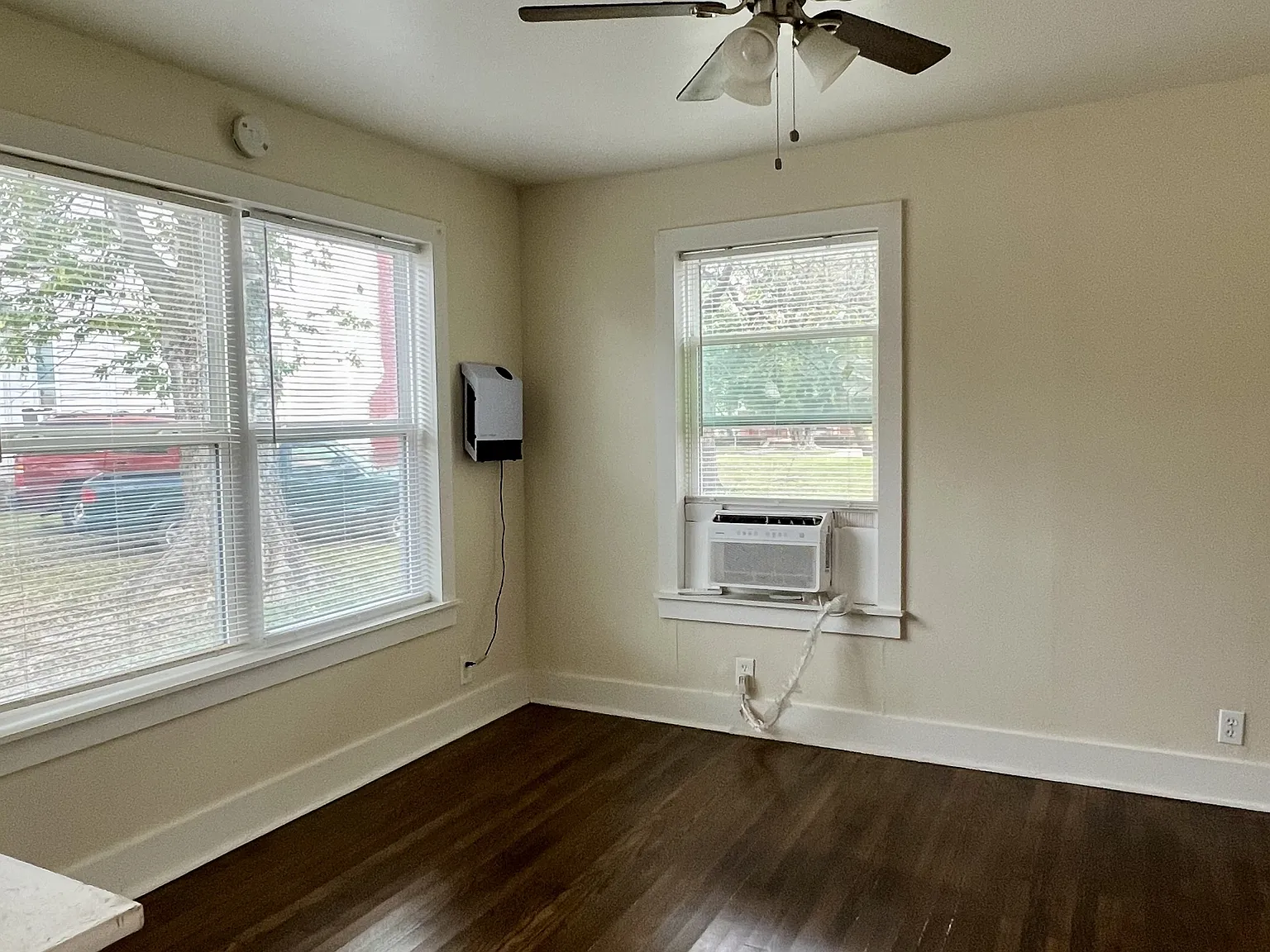 1 bed, 1.0 bath, $795 — Photo 3