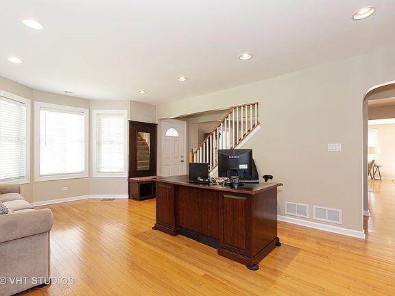2nd image of 9323 Raymond Ave