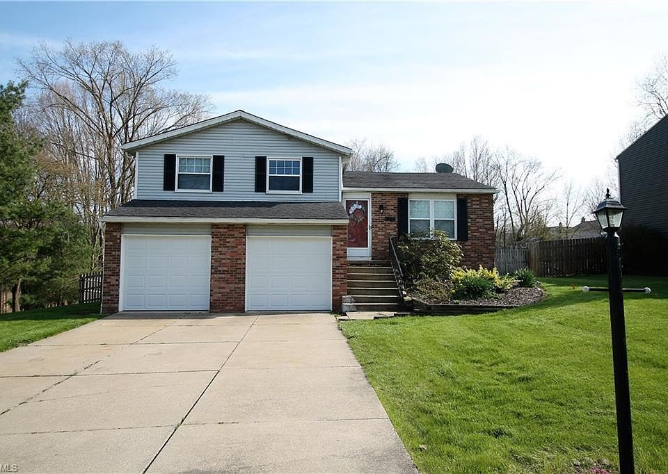 1st image of 2914 Duquesne Dr