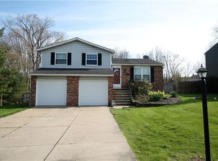 2914 Duquesne Dr, Stow, OH 44224