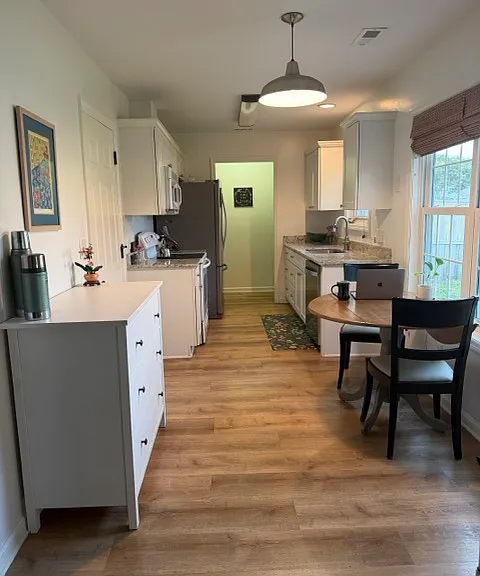 315 Hixon Pl — Photo 3