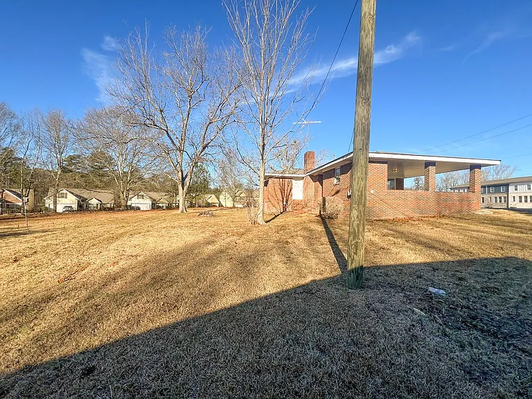 1259 Old Peachtree Rd — Photo 18