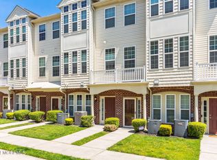 27 Jake Dr, Tinton Falls, NJ 07712