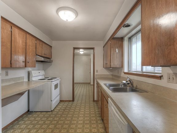 4th image of 1609 114th St S
