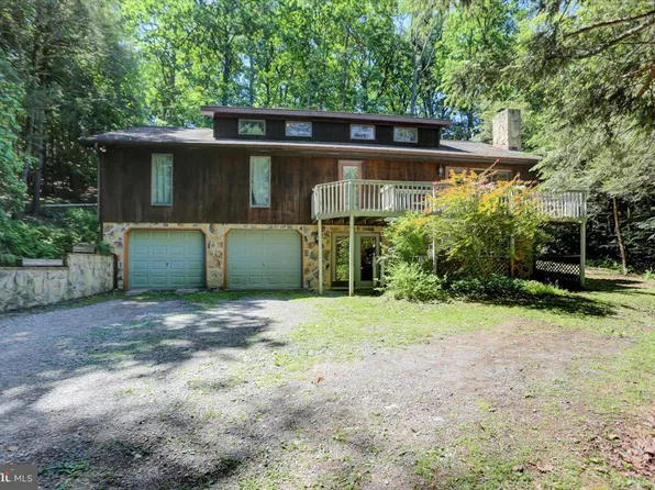30 White Pine Dr, Orrtanna, PA 17353