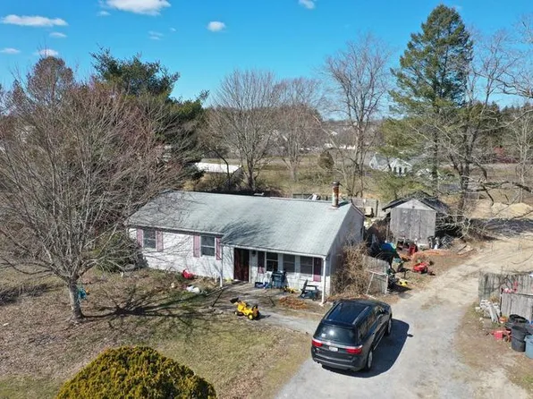 71 Dongan Blvd, Manorville, NY 11949