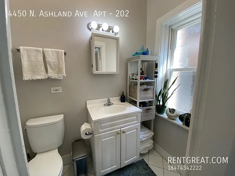 4450 N Ashland Ave #202 — Photo 22