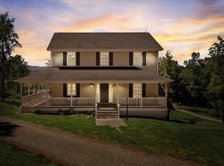 6194 Timber Bridge Rd, Roanoke, VA 24018