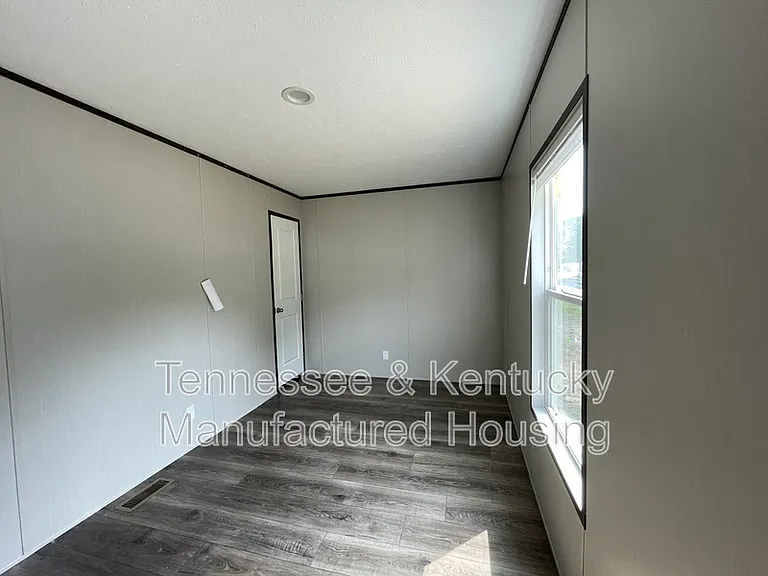 108 Cumberland Ln — Photo 12