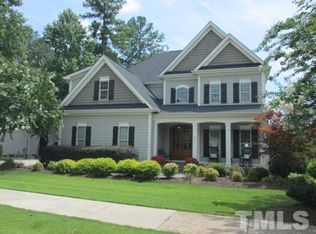 601 Streamwood Dr, Holly Springs, NC 27540