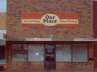 217 S Center Ave, Oakley, KS 67748