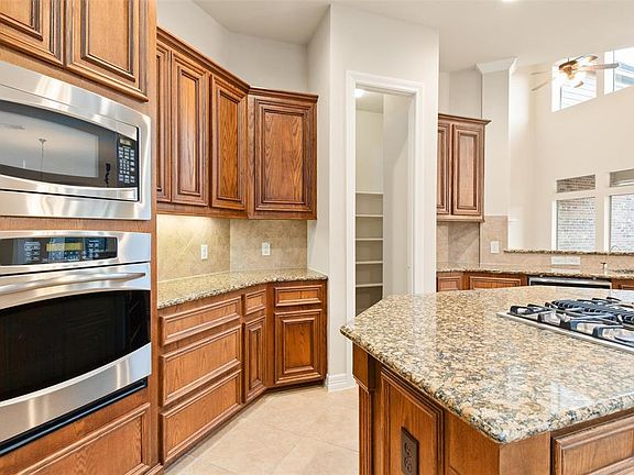 3rd image of 3108 Richard Ln