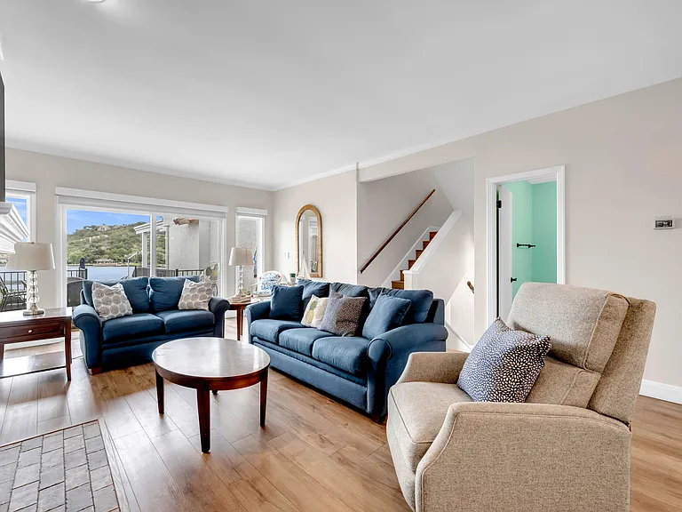 415 Horseshoe Bay North Blvd — Photo 9