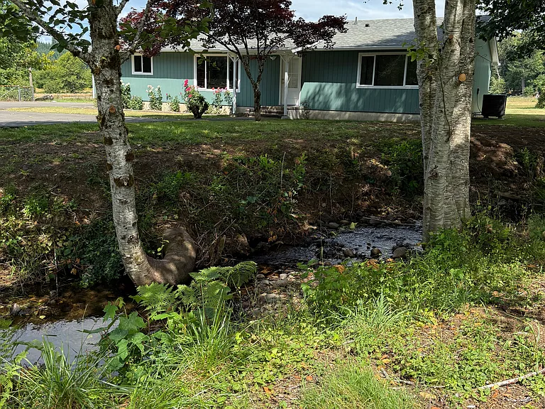 81079-81081 Highway 103 — Photo 1