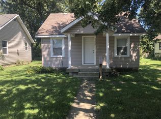 9008 W Cornbread Rd, Yorktown, IN 47396