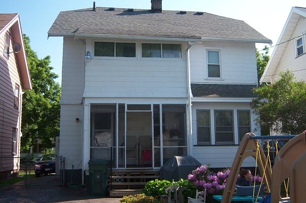 2nd image of 140 Macbeth St