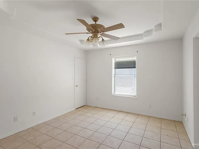 705 W Bronze Dr #1 — Photo 7