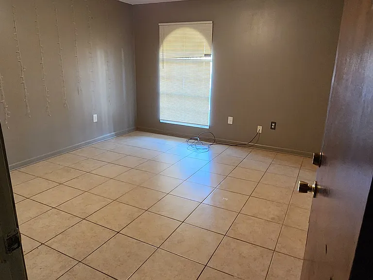 7040 Bunker Hill Rd — Photo 6