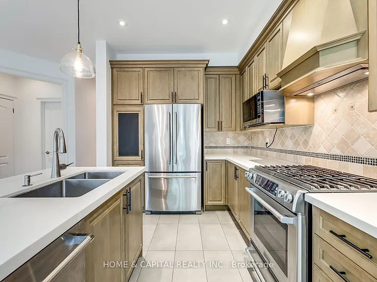 3450 Wavecrest St — Photo 24