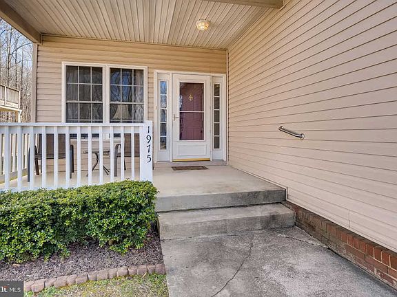 3rd image of 1975 Mitchell Dr