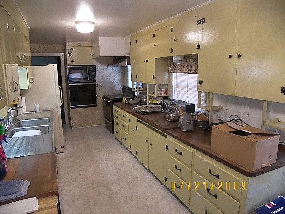 2nd image of 302 Jumonville Rd