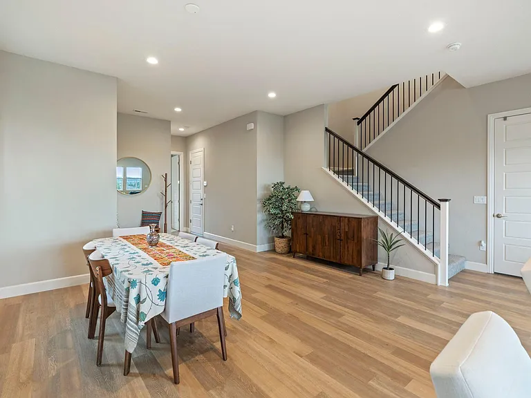 2813 Thistle Pine Ct — Photo 9